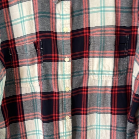 Old Navy size XXL flannel button down white red blue plaid long sleeves - Picture 6 of 15